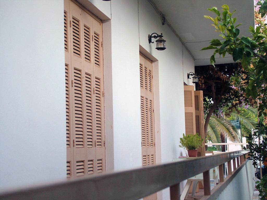 George'S Apartment Agia Marina  Стая снимка